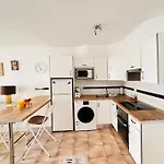 Tina's Home: Charme And Relax Apartamento