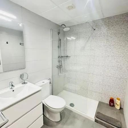 Tina's Home: Charme And Relax Apartman *