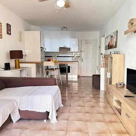 Daire Tina's Home: Charme And Relax Los Cristianos (Tenerife)