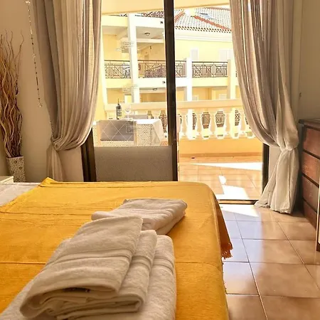 Tina's Home: Charme And Relax Apartment *