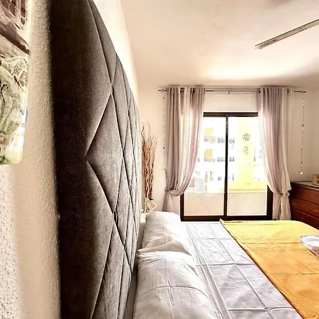 Tina's Home: Charme And Relax Apartment