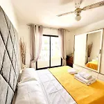 Tina's Home: Charme And Relax Apartment *
