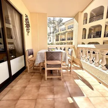 Tina's Home: Charme And Relax Apartman